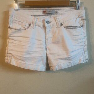 LEVI'S SIZE 5 WHITE MIDI SHORTS / NEW WITHOUT TAG
